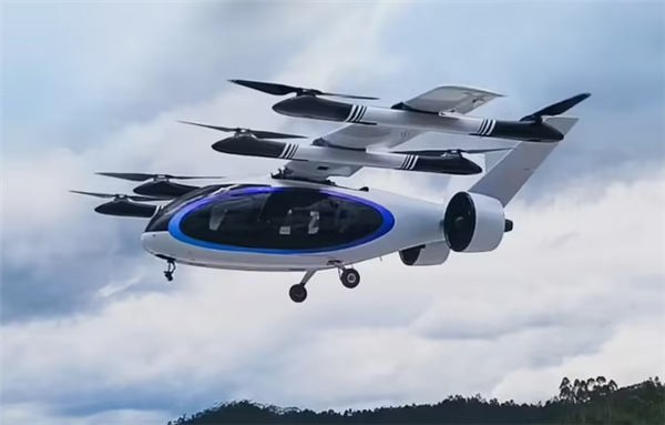 又一车企成功“登天”！广汽首款复合翼飞行汽车完成试飞