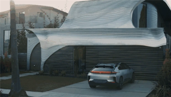 先到先得!贾跃亭FX新车C端预订明早开抢:截至目前已订4100台