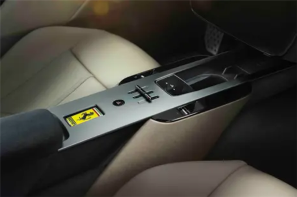 最便宜的法拉利来了！全新车型Amalfi官宣：海外售价219万元