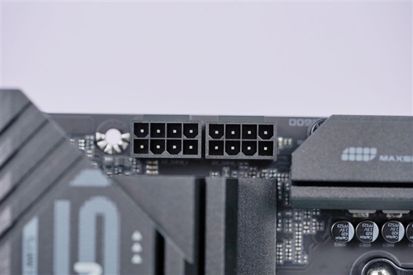 12+2+1相供电！铭瑄终结者B850M PRO WIFI图赏