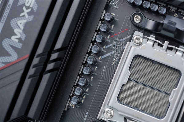 12+2+1相供电！铭瑄终结者B850M PRO WIFI图赏