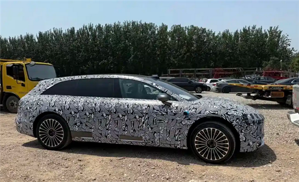 国产首款豪华旅行车!享界S9旅行版谍照更新:今秋正式发布