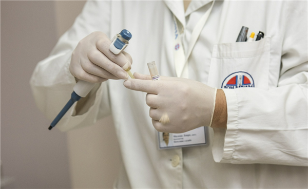 联合国预测中国人寿命将赶超美国!中国人均预期寿命79岁:每五年都增长了一岁