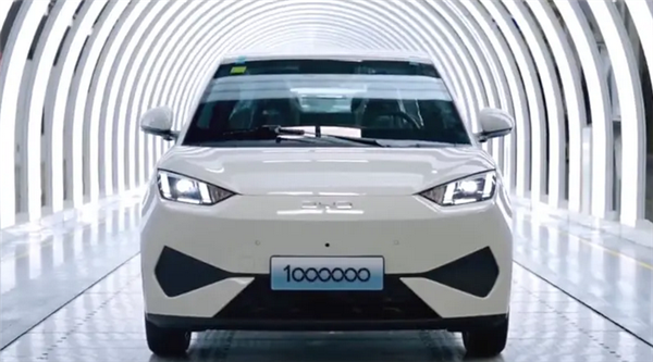 仅用27个月！比亚迪海鸥第1000000辆整车正式下线