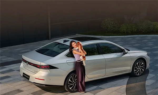 谁说大众不够年轻！全新速腾L正式下线：颜值飙升