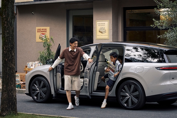 再次定义纯电SUV!理想i8发布会定档:7月29日见