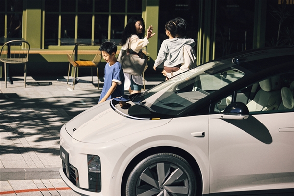 再次定义纯电SUV!理想i8发布会定档:7月29日见