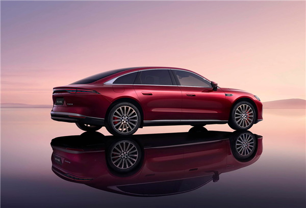 14万的车豪华配置对标迈巴赫!奇瑞风云A9L上市24小时锁单50287台