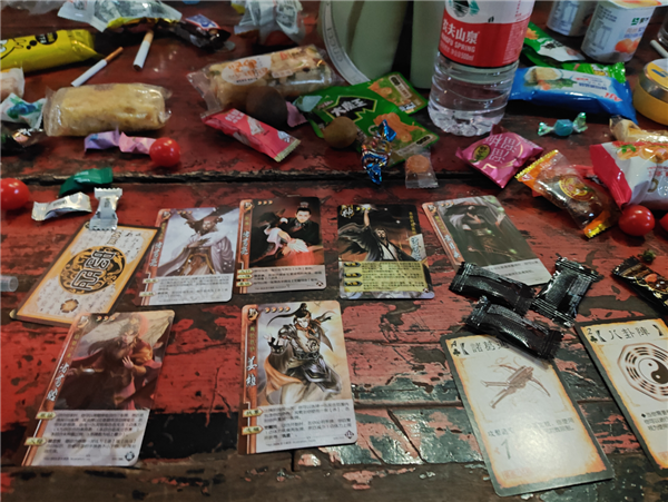 网友又整活！带游戏战绩纪念诸葛亮 成都武侯祠回应