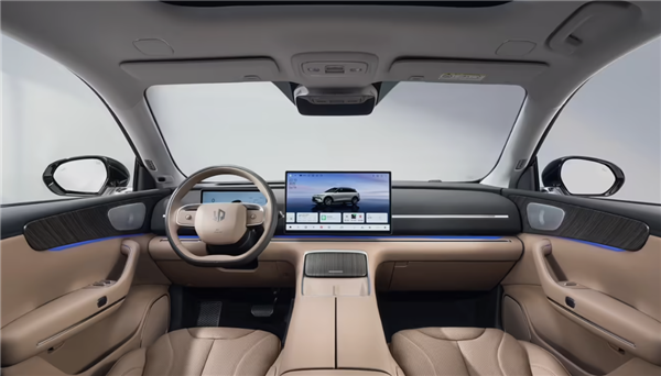 30万级配置卖15万！零跑C11上市：全域800V+激光雷达