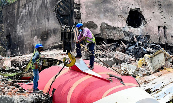 270余人遇难！印航空难首份调查报告：坠机前一刻发动机燃料供应被切断