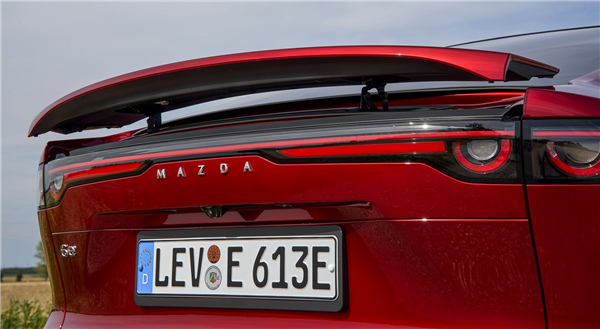 内销转出口摇身就卖37万多 马自达6e发布:就是国内EZ-6