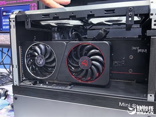 四卡八芯192GB显存!铭瑄秀Intel锐炫Pro B60显卡工作站