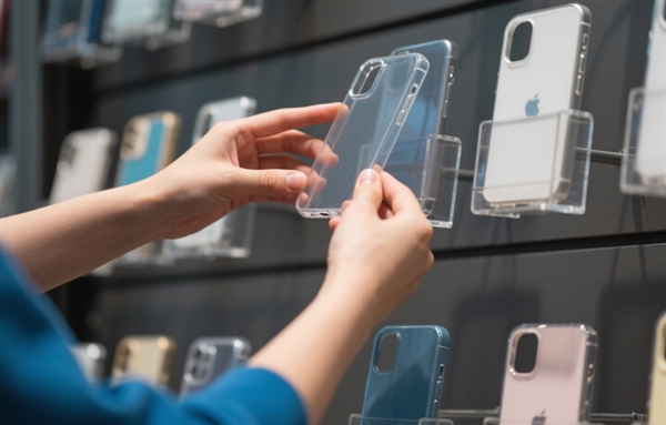 9.9元包邮的手机壳别买了!铅含量超标30倍 等于天天手里拿着“毒源”