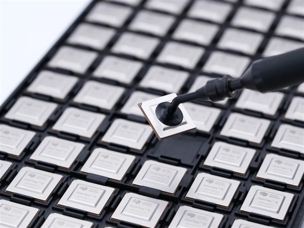 18TOPS算力主打入门ADAS！地平线征程6B一次性成功点亮