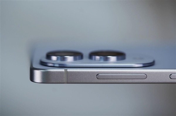 三星苹果全面同步！Galaxy S26+被砍：超薄Edge取而代之