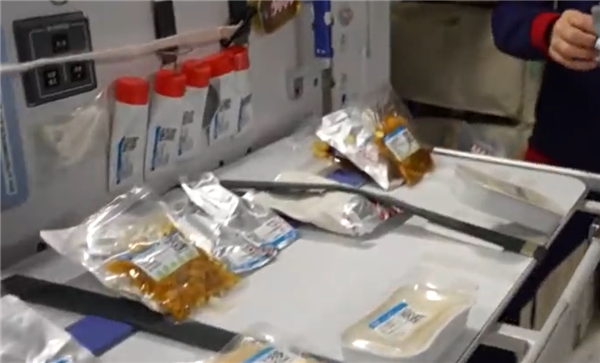 航天员有口福了！太空快递寄了麻婆豆腐、番茄鸡蛋等国民菜