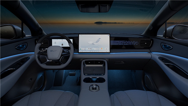 比亚迪全新中型SUV 海狮06内饰官图发布：黑白双拼中国风