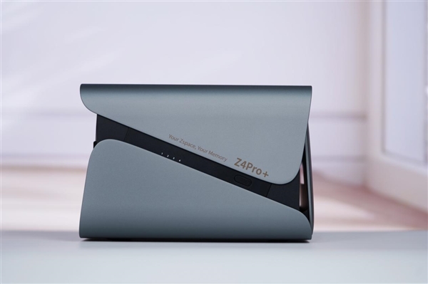 四盘位NAS天花板!极空间Z4Pro+性能版图赏