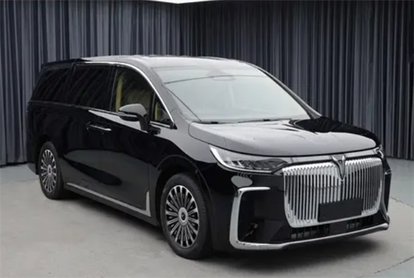 岚图梦想家EV新车型曝光:续航700公里 搭全新驱动电机