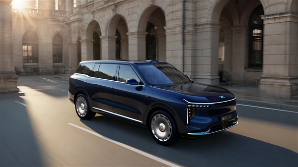 国产9字辈大SUV+1!上汽智己LS9官图发布:凯雷德即视感