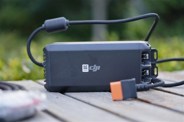户外电源迎来闪充新时代！大疆新一代1度电户外电源图赏