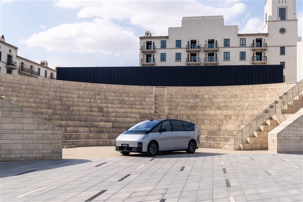 理想高管回应MEGA交付时间久:曾因销量惨淡缩减产能