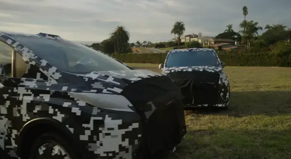 贾跃亭造车新动作:FF首款MPV明日发布 号称