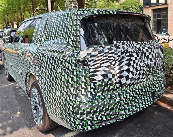 半价理想再发力 零跑全尺寸SUV谍照亮相：有望杀入20万内