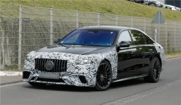 西装暴徒!新款奔驰AMG S 63 E 曝光:扭矩高达1430牛·米