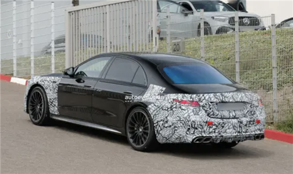西装暴徒!新款奔驰AMG S 63 E 曝光:扭矩高达1430牛·米