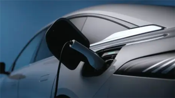 别克至境L7官方伪装实车曝光:配激光雷达+1.5T增程