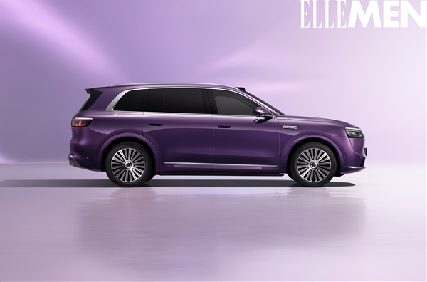 问界M8纯电版新色夜紫官宣:纳米级光影 微米级喷涂 毫米级AI检测