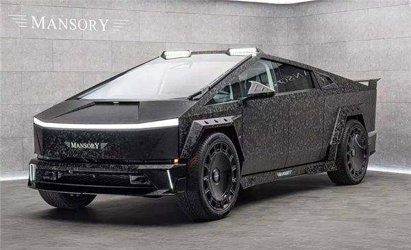 知名改装厂玛莎锐打造！特斯拉Cybertruck秒变“碳纤维超跑”