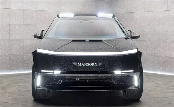 知名改装厂玛莎锐打造！特斯拉Cybertruck秒变“碳纤维超跑”