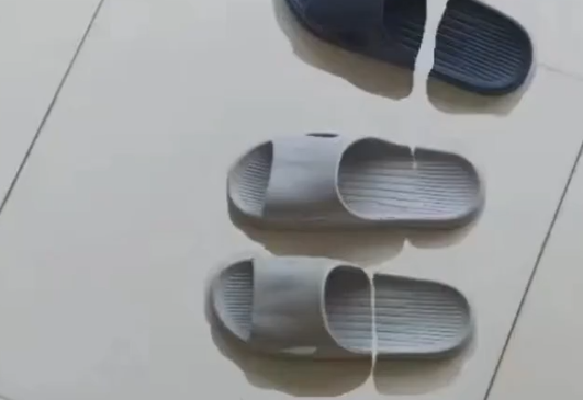 AI生图被当成“仅退款”工具 商家直呼:太难了!