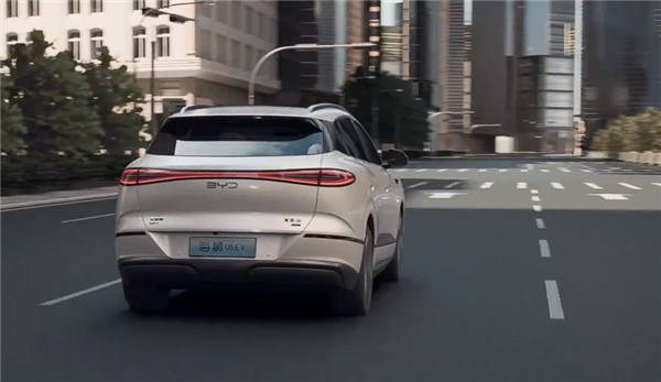 满油满电续航超1600km 比亚迪全新海狮06上市:13.98万起