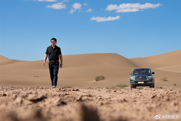 魏建军发布新款坦克500实车图:“敦煌绿”车色首次亮相