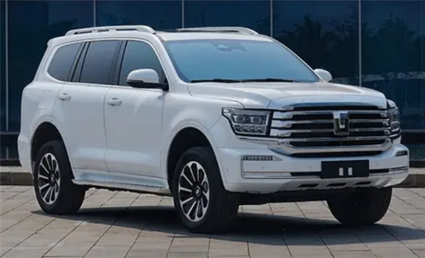 魏建军发布新款坦克500实车图:“敦煌绿”车色首次亮相