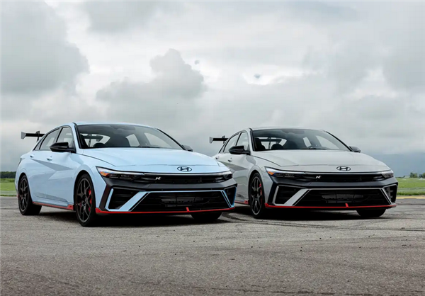 可合法上路的TCR赛车！现代伊兰特特别版发布：提供6速手波