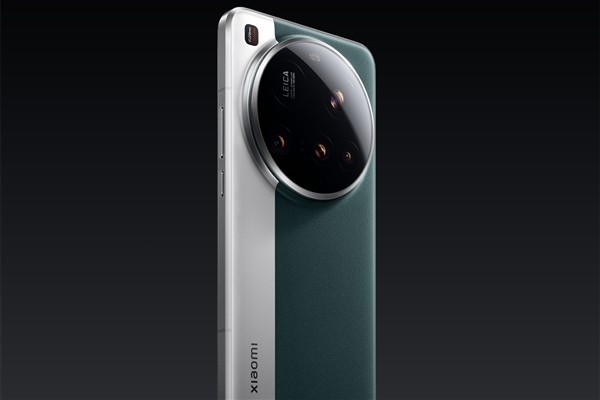 曝小米16 Ultra提档年前发布:徕卡更深度合作、回归直屏