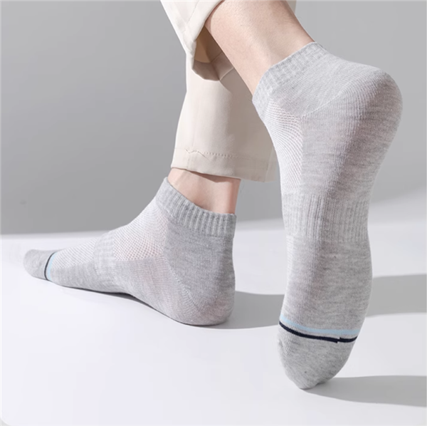 三枪中短筒袜大促:5双限时9.9元