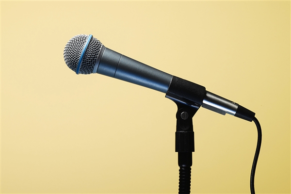 演唱会CEO出轨事件最大赢家出现了：拍摄者一夜爆红 还清贷款