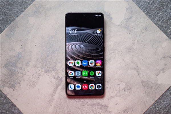 小米16 Ultra已在路上!徕卡考夫曼博士送给卢伟冰最好的礼物