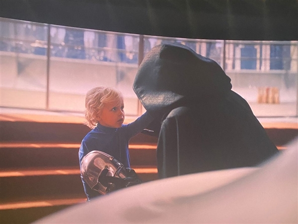 神奇四侠力压超人