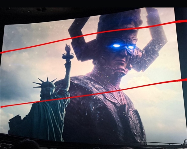 神奇四侠力压超人