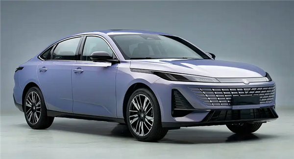 燃油插混两种动力！新款长安逸动即将下线：现款7.29万元起