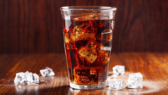 这个习惯很危险!男孩喝冰饮后突发急性心肌梗死去世