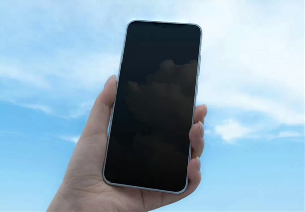 魅族22率先做到1.2mm行业最窄边:领先友商骁龙8 Elite 2/天玑9500旗舰