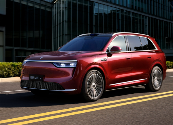 鸿蒙智行再夺新势力周销冠军:均价40万的问界M8狂卖5570辆!